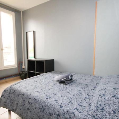 02 - Chambre Avec Lit Double Et Sdb Prive Wifi Saint-Denis  Bagian luar foto